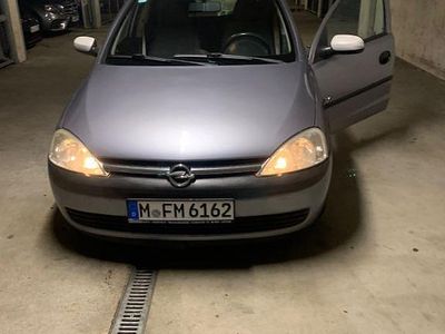 Second-hand Opel Corsa Enjoy 75 CP (55 kW) 2003 Argintiu Hatchback