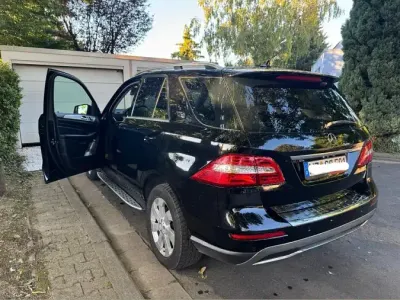 Gebraucht Mercedes ML350 256 PS (188 kW) 2012 Schwarz SUV