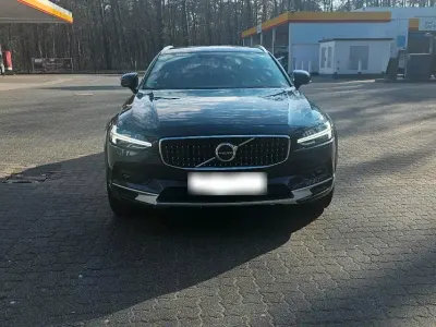 Gebraucht Volvo V90 CC Pro 197 PS (144 kW) 2021 Blau Kombi