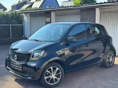 Gebraucht Smart ForFour 71 PS (52 kW) 2016 Schwarz Kleinwagen