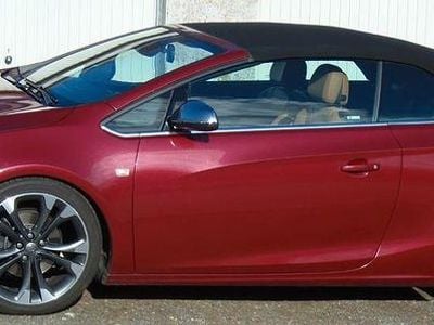 Gebraucht Opel Cascada Innovation 170 PS (125 kW) 2016 Rot Cabrio