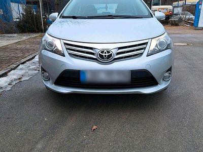 Gebraucht Toyota Avensis 147 PS (108 kW) 2011 Silber Limousine