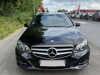 Schwarz Gebraucht 2013 Mercedes E220 Kombi | 9.700 € (Fairer Preis)