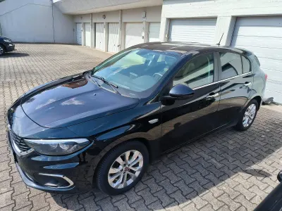 Gebraucht Fiat Tipo Lounge 95 PS (69 kW) 2021 Schwarz Kombi