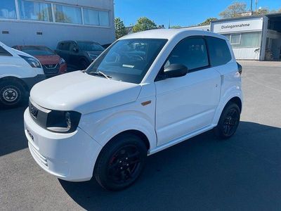 Ny Ligier Myli 2026 Vit Halvkombi