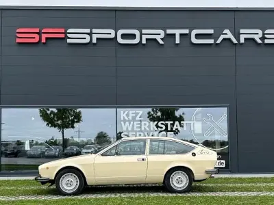 Gebraucht Alfa Romeo Alfetta GT/GTV 131 PS (96 kW) 1979 Beige Coupé