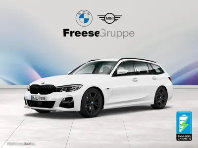 Gebraucht BMW 330 Shadowline 252 PS (185 kW) 2022 Weiß Kombi