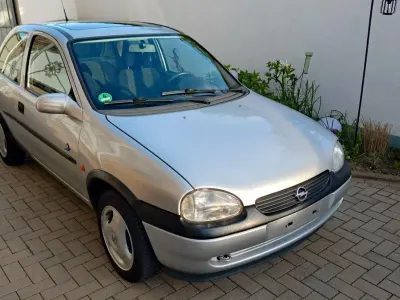 Second-hand Opel Corsa 54 CP (39 kW) 1998 Argintiu Hatchback