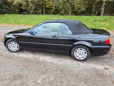 Gebraucht BMW 318 Cabriolet Sport Line 150 PS (110 kW) 2004 Schwarz Cabrio