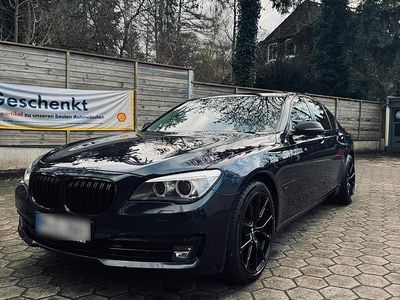 Gebraucht BMW 730 258 PS (189 kW) 2014 Blau Limousine