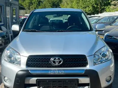 Begagnad Toyota RAV4 Sol 152 HK (111 kW) 2006 Silver SUV