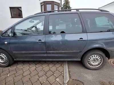 Grau Gebraucht 2008 Seat Alhambra Van / Kleinbus | 1.920 € (Guter Preis)