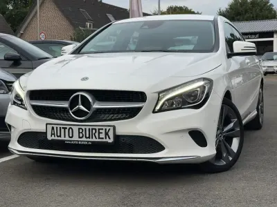 Gebraucht Mercedes CLA180 Shooting Brake Urban 122 PS (89 kW) 2018 Weiß Kombi