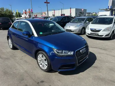 Gebraucht Audi A1 Attraction 86 PS (63 kW) 2011 Blau Kleinwagen
