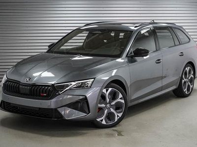 Graphitgrau metallic (5x) Gebraucht 2025 Skoda Octavia RS Kombi | 42.490 € (Etwas zu teuer)