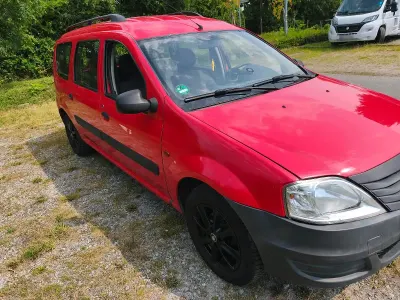 Gebraucht Dacia Logan 75 PS (55 kW) 2010 Rot Van / Kleinbus