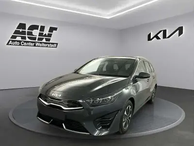 Gebraucht Kia Ceed Sportswagon Spirit 141 PS (103 kW) 2022 Grau Kombi