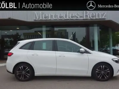 Gebraucht Mercedes B200 Progressive 163 PS (119 kW) 2024 Unilack polarweiß Kleinwagen