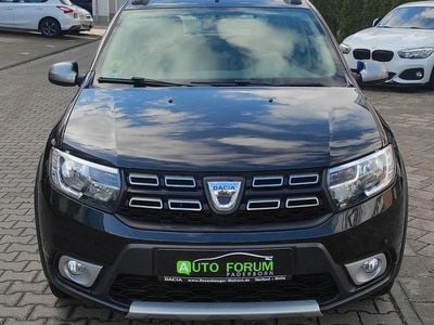 Gebraucht Dacia Sandero Prestige 90 PS (66 kW) 2017 Schwarz SUV