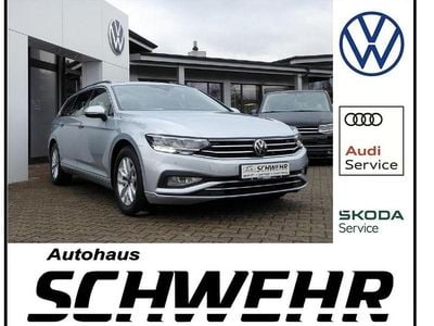Gebraucht VW Passat Business 150 PS (110 kW) 2023 Scale silver metallic Kombi