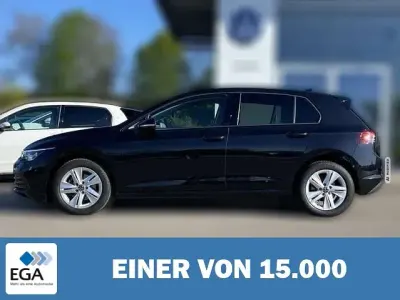 Gebraucht VW Golf VIII Life 131 PS (96 kW) 2023 Schwarz metallic