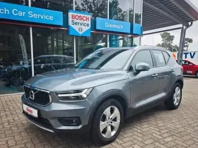 Gebraucht Volvo XC40 Momentum 150 PS (110 kW) 2018 Grau SUV