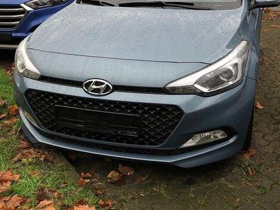 Gebraucht Hyundai i20 YES! 84 PS (61 kW) 2018 Blau Kleinwagen