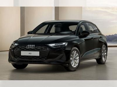 Schwarz (brillantschwarz) Neu 2025 Audi A3 Sportback Ambiente Kleinwagen | 31.300 € (Guter Preis)