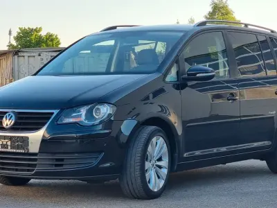 Gebraucht VW Touran Freestyle 140 PS (102 kW) 2009 Schwarz Van / Kleinbus