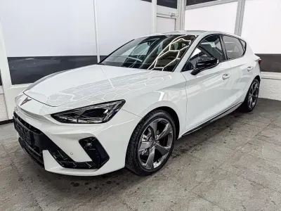 Neu Cupra Leon 150 PS (110 kW) 2026 Eis weiss 2y2y Limousine