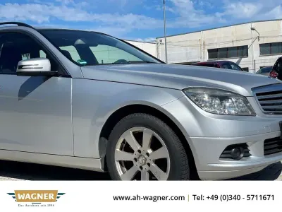 Gebraucht Mercedes C200 136 PS (100 kW) 2010 Silber Limousine