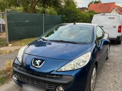 Gebraucht Peugeot 207 CC 120 PS (88 kW) 2008 Blau Cabrio