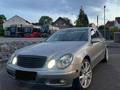 Mercedes E320