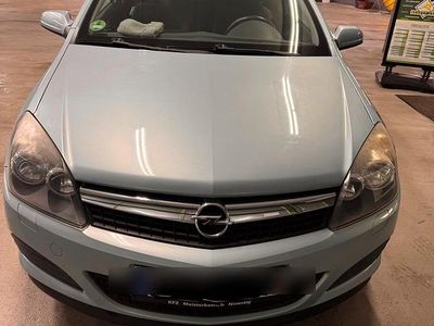 Blau Gebraucht 2009 Opel Astra GTC Coupé | 2.800 € (Fairer Preis)