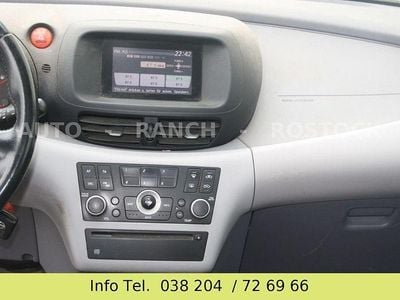 Nissan Almera Tino