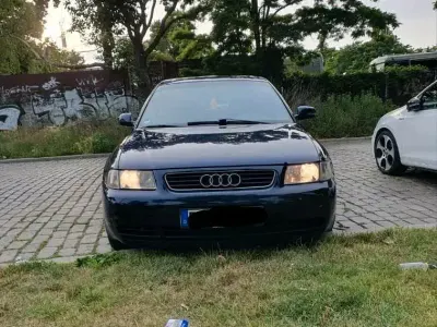 Gebraucht Audi A3 102 PS (75 kW) 1997 Schwarz Kleinwagen