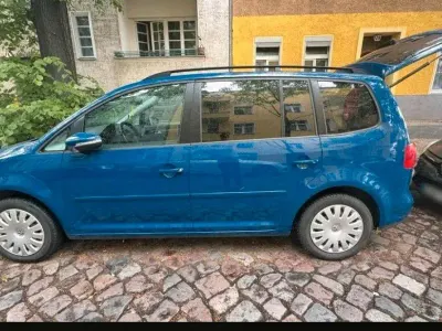 Gebraucht VW Touran Comfortline 140 PS (102 kW) 2012 Blau Van / Kleinbus
