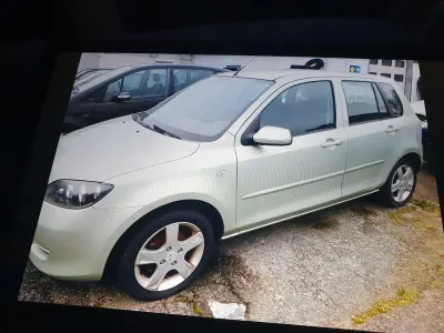 Gebraucht Mazda 2 80 PS (58 kW) 2006 Grün Kleinwagen