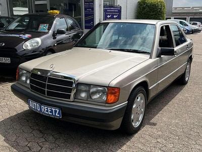 Gebraucht Mercedes 190 118 PS (86 kW) 1988 Gold Limousine