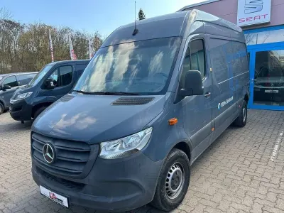 Gebraucht Mercedes E-Sprinter 85 kW (116 PS) 2020 Grau Van