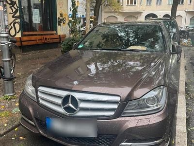 Mercedes C200
