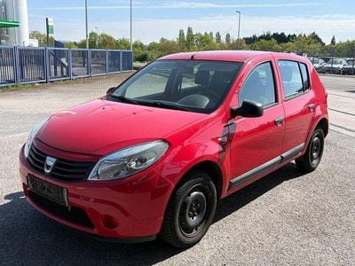 Second-hand Dacia Sandero Ambiance 75 CP (55 kW) 2009 Roșu Berlinǎ