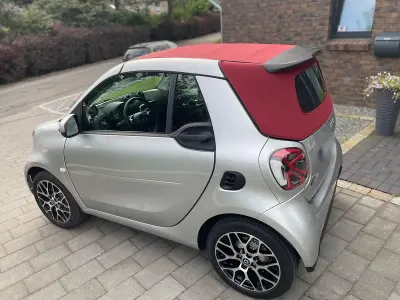 Gebraucht Smart ForTwo Coupé Prime 60 kW (82 PS) 2023 Silber Cabrio