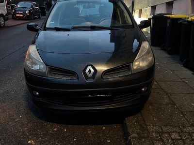 Schwarz Gebraucht 2007 Renault Clio III Rip Curl Kleinwagen | 3.500 €