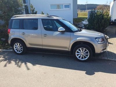 Brugt Skoda Yeti 105 HK (77 kW) 2015 Beige SUV