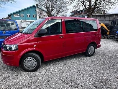 Usado VW Multivan 2014 Rojo Monovolumen