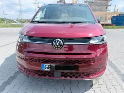 Gebraucht VW Multivan Life 150 PS (110 kW) 2024 Rot Van / Kleinbus