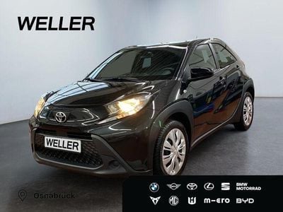 Gebraucht Toyota Aygo 72 PS (52 kW) 2024 Mysticschwarz mica metallic Kleinwagen