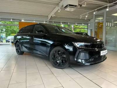Używany Opel Astra Business Edition 224 KM (164 kW) 2022 Czarny Hatchback