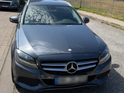 Gebraucht Mercedes C220 Avantgarde 170 PS (125 kW) 2016 Andere farben Kombi